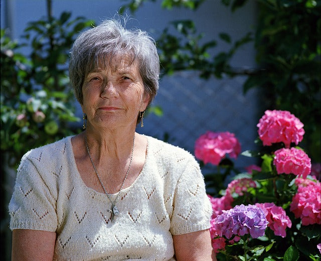 files/granny-1280445_640.jpg